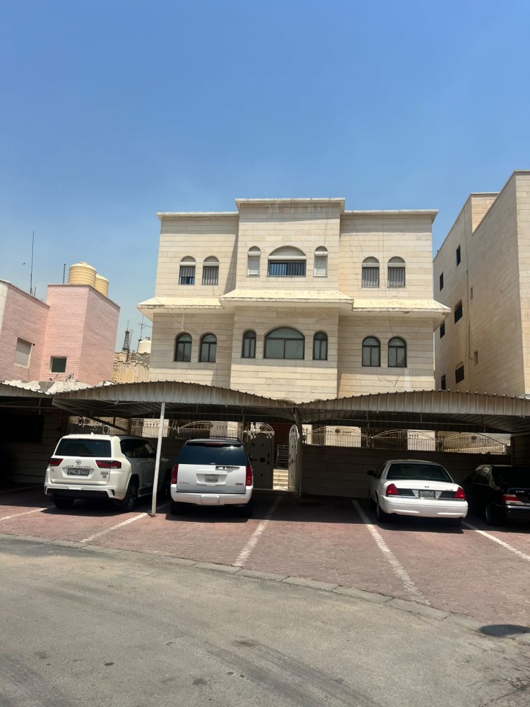 بيت  للبيع في الرحاب