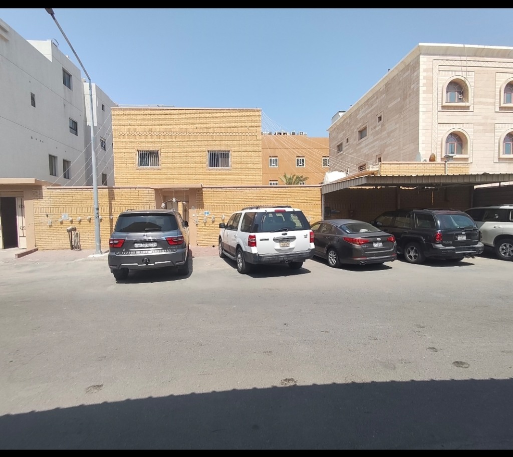 بيت  للبيع في الرميثية