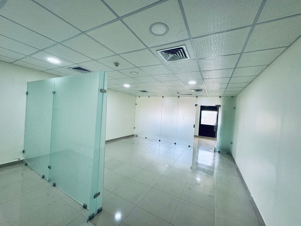 مكتب للايجار في الشرق