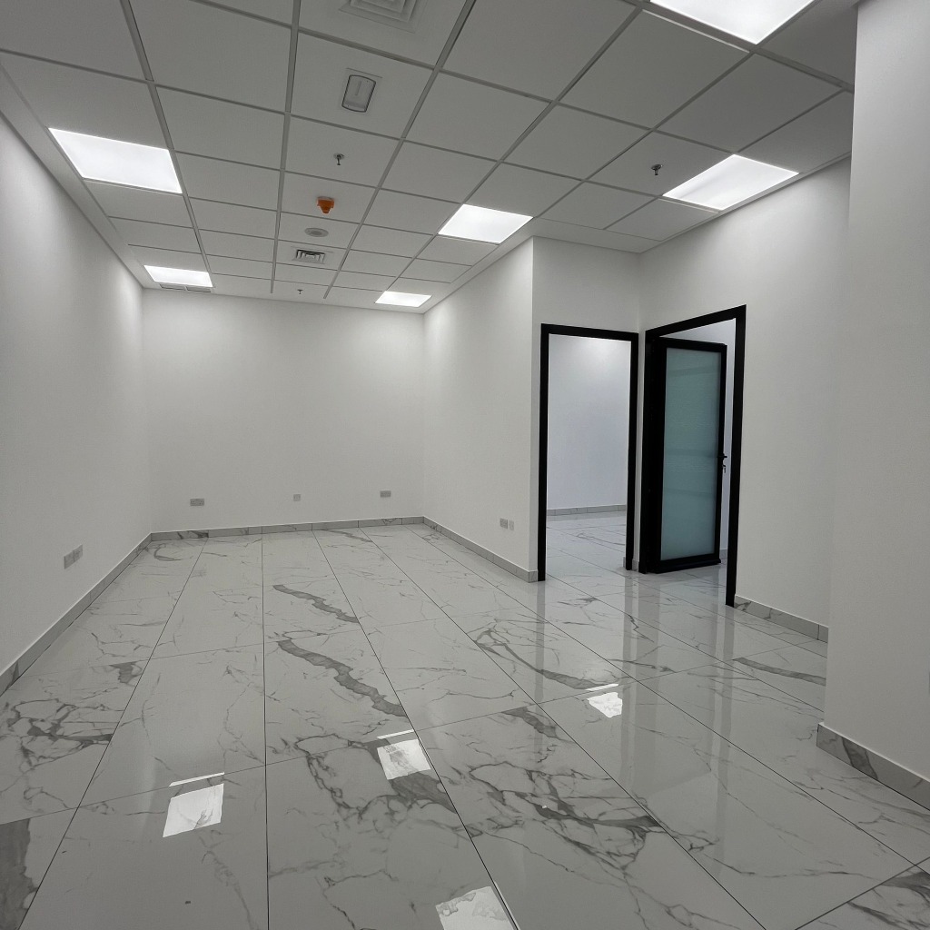 مكتب للايجار في القبلة - جبلة