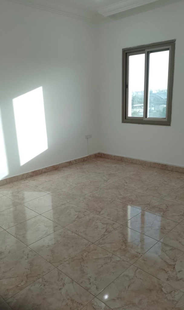 شقة  للإيجار في بيان